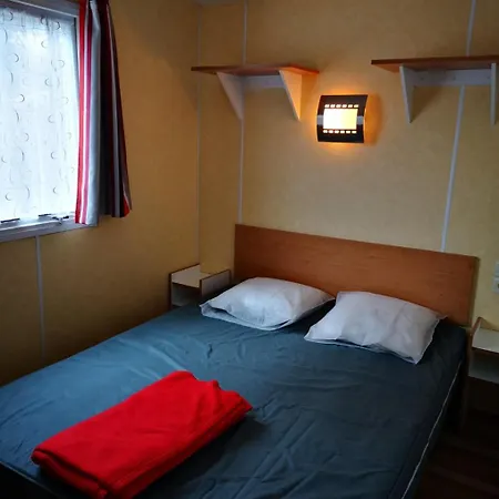 Camping Mobil 4 Pers Proche Puy Du Fou Et Montaigu